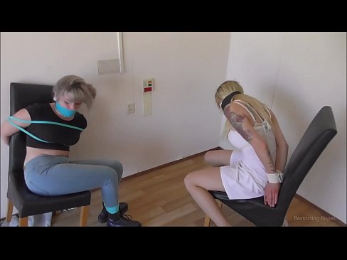 ❤️ Viciado / amarrado e amordaçado / donzela em apuros ️ Porno vídeo em pt.sexflashgame.ru